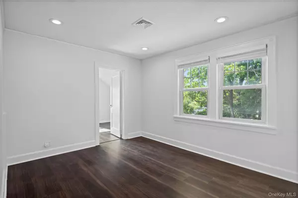 West Harrison, NY 10604,305 Columbus Avenue #2 Columbus AVE #2