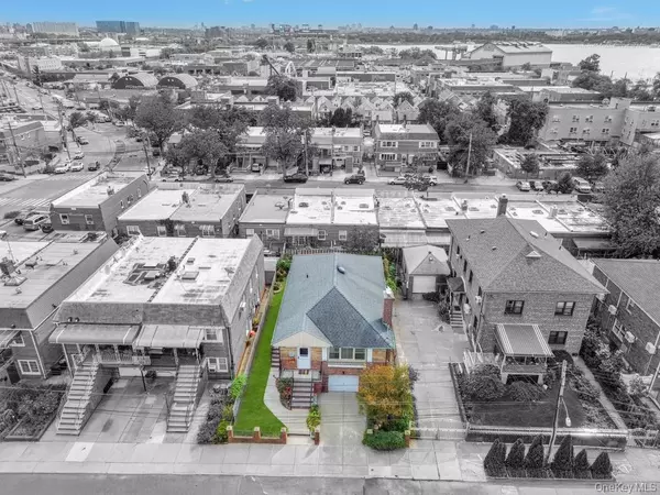 Flushing, NY 11354,120-28 Graham CT