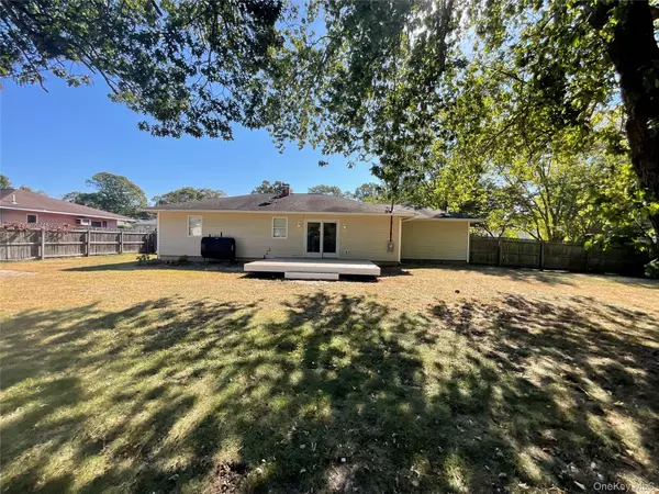 Shirley, NY 11967,9 Brushwood DR