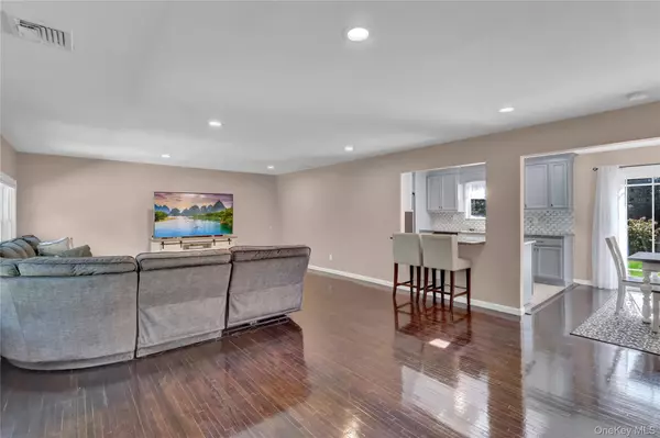 Ridge, NY 11961,590 Whiskey RD