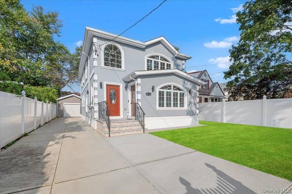 147- 26 240th ST, Rosedale, NY 11422