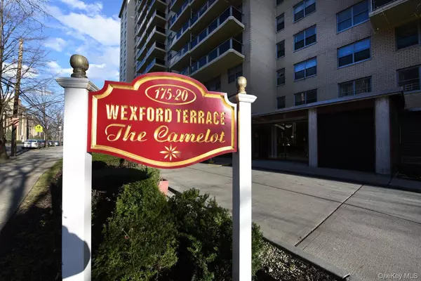 Jamaica Estates, NY 11432,175-20 Wexford TER #16L