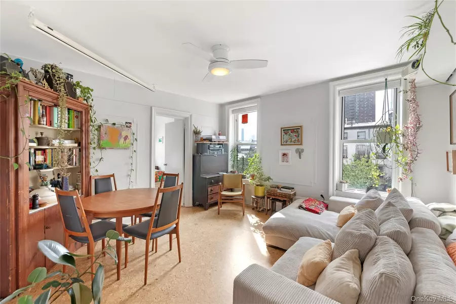104 Division AVE #20, Brooklyn, NY 11211