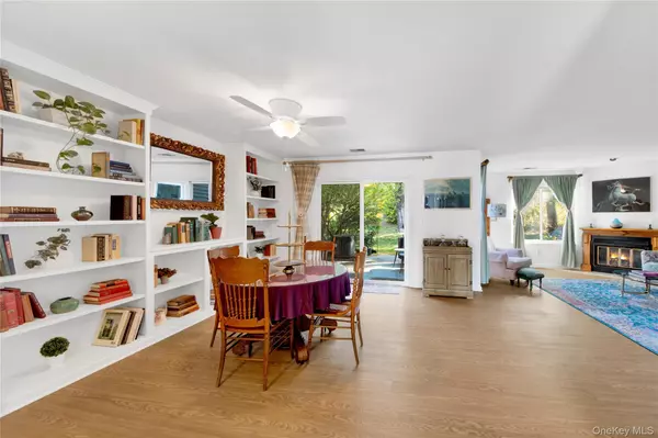 Peekskill, NY 10566,8 Hendrick HLS