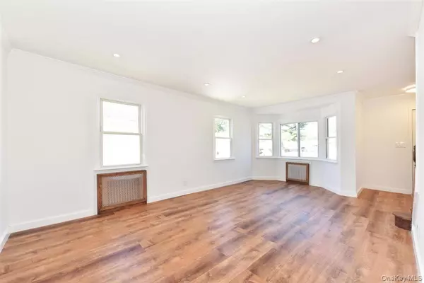 West Hempstead, NY 11552,461 Pinebrook AVE