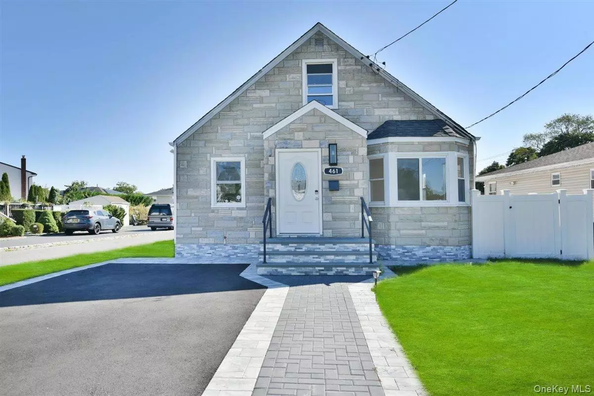 West Hempstead, NY 11552,461 Pinebrook AVE