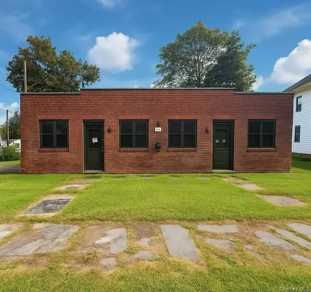 Kingston, NY 12401,118 Grand ST