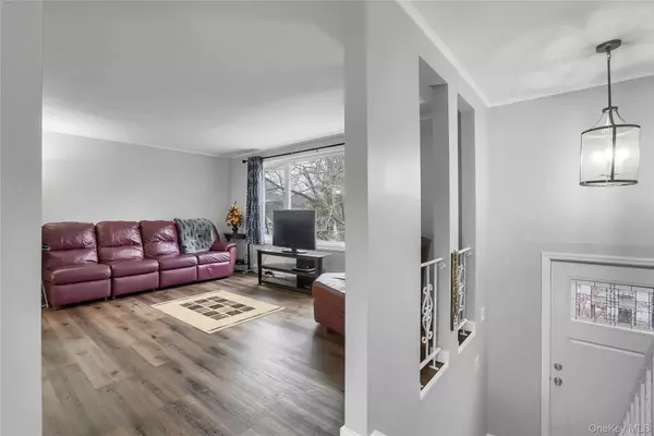 Mahopac, NY 10541,375 Lake Shore DR