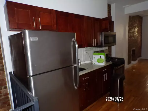 Brooklyn, NY 11206,15 Humboldt ST