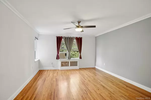 Yonkers, NY 10704,255 Bronx River RD #8J