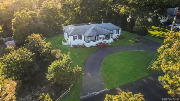 Hampton Bays, NY 11946,3 Fort Hill RD