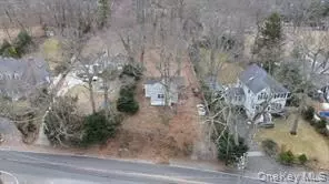 Northport, NY 11768,22 Middleville RD