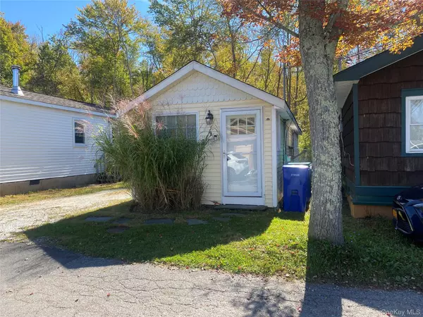 North Salem, NY 10560,9 Cottage LN