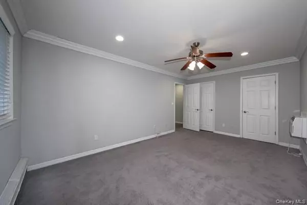 Hauppauge, NY 11788,554 New HWY #3-2B
