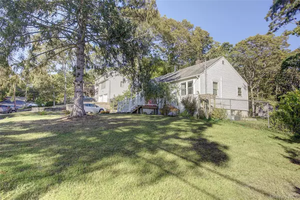 Farmingville, NY 11738,153 Berkshire DR