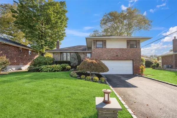 Syosset, NY 11791,17 Center DR