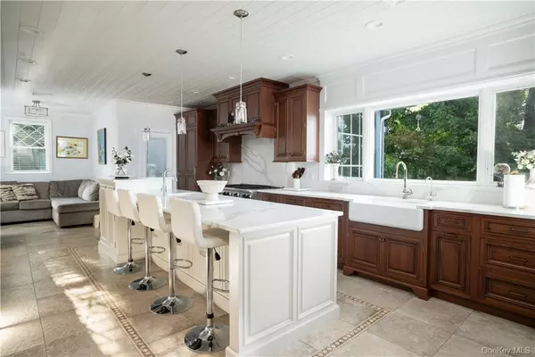 Nyack, NY 10960,9 Voorhis