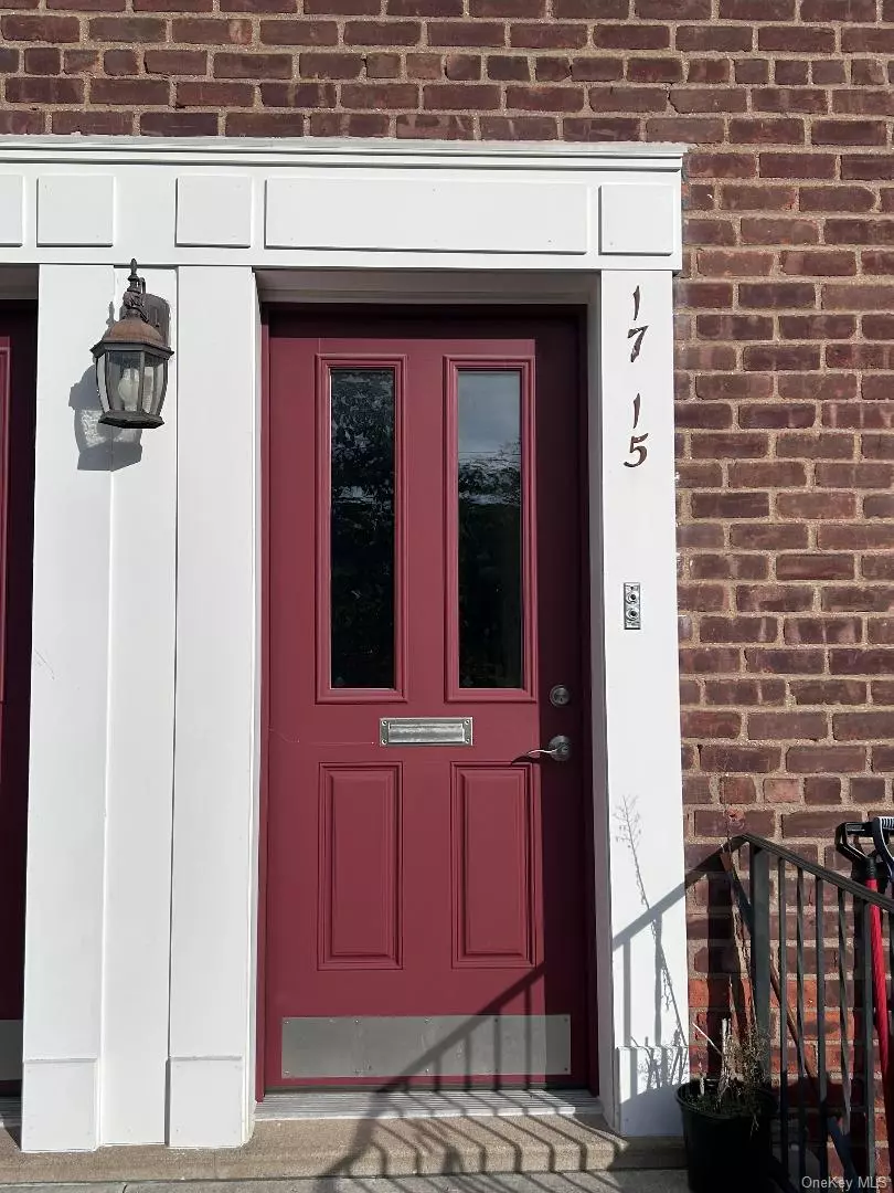 Whitestone, NY 11357,17 -15 160th ST #5-94