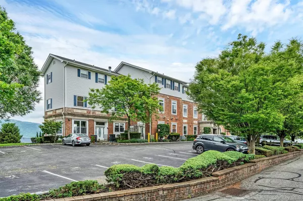 New Windsor, NY 12553,117 Sandpiper LN #1C
