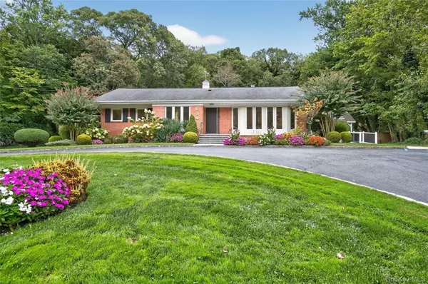 634 Park AVE, Huntington, NY 11743