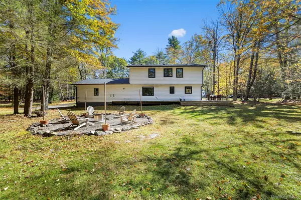Woodstock, NY 12498,90 Van Dale RD