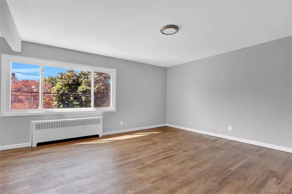 Lynbrook, NY 11563,318 Vincent AVE