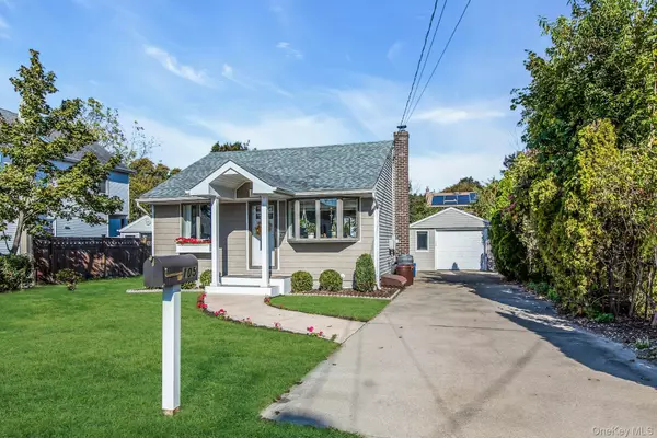 West Babylon, NY 11704,105 16th ST