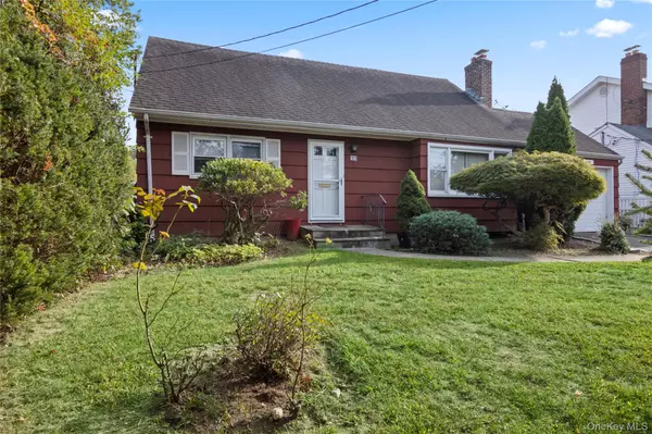Glen Head, NY 11545,11 Glenwood RD