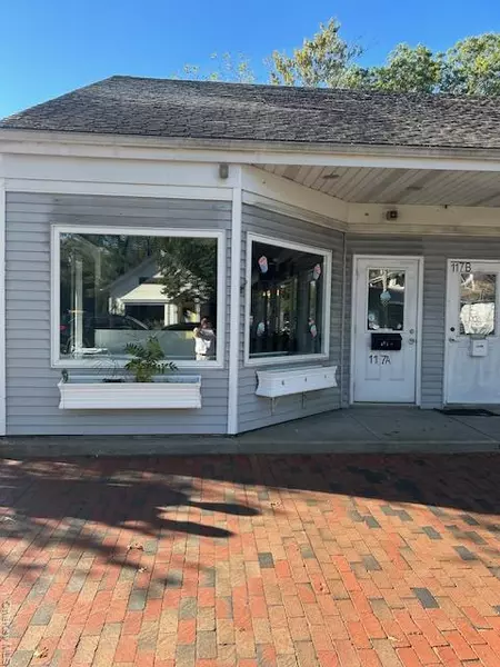 117 S Country RD, Bellport Village, NY 11713