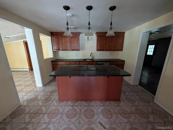 Port Jervis, NY 12771,469 Eatontown RD