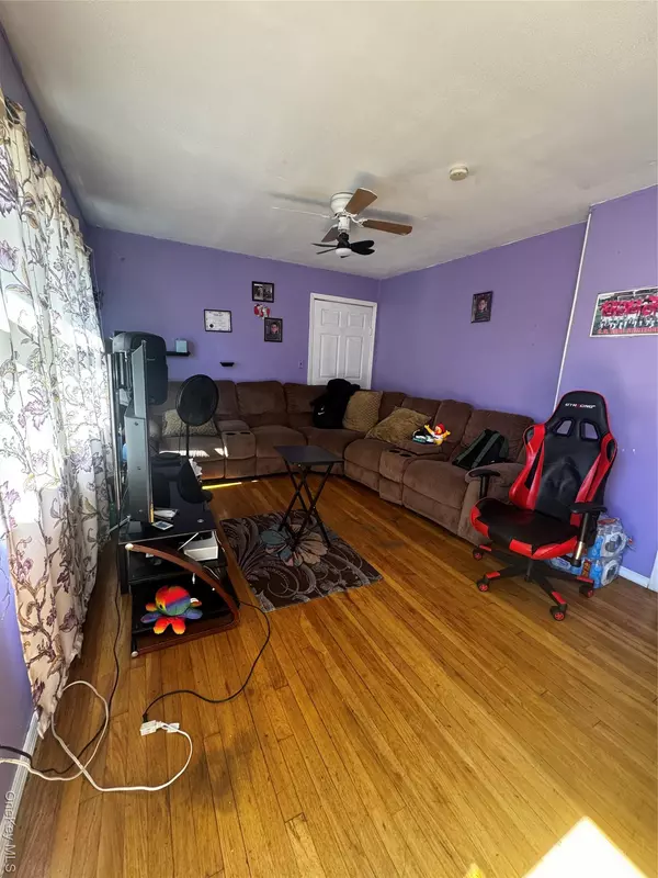 Brentwood, NY 11717,309 Hancock ST