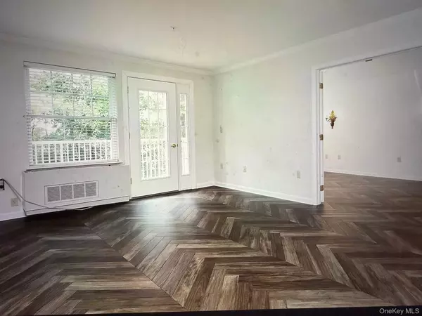 Mount Kisco, NY 10549,110 Sutton DR #110