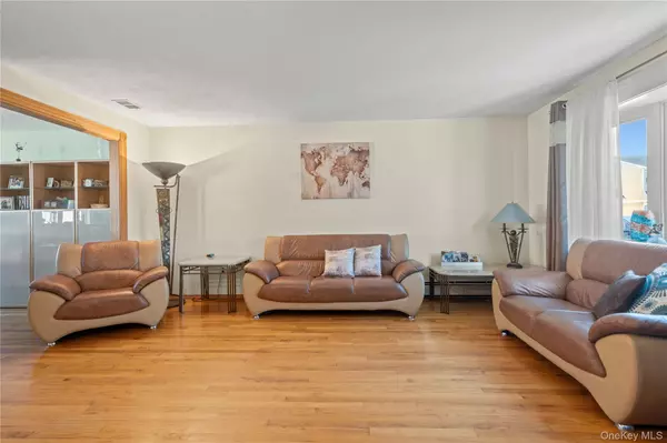 Staten Island, NY 10308,29 ASHWOOD COURT