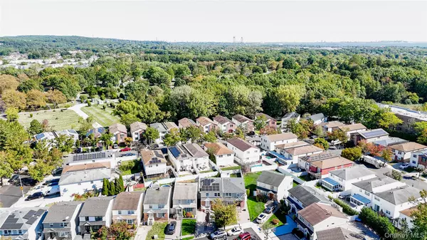 Staten Island, NY 10308,29 ASHWOOD COURT