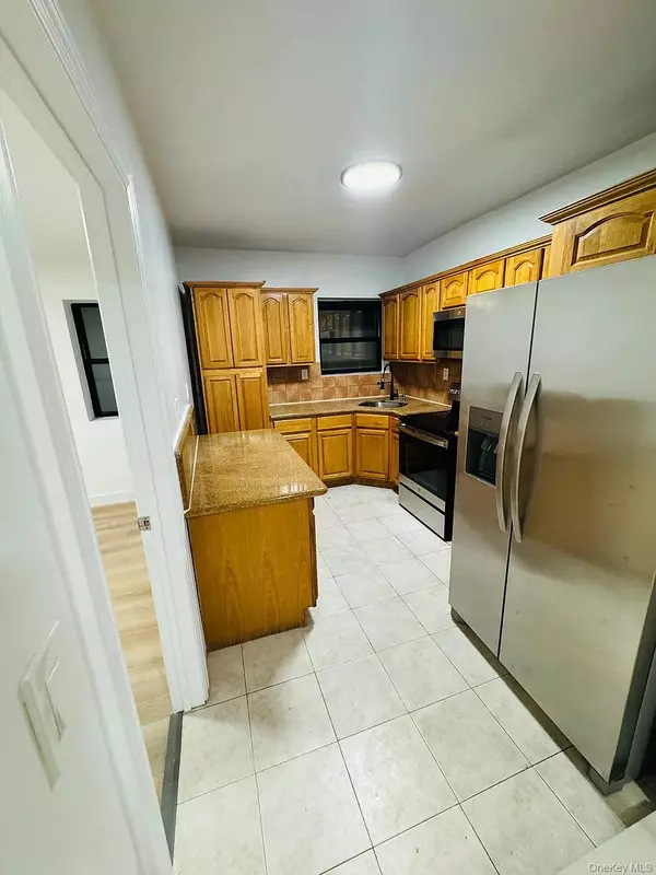 Bronx, NY 10457,2064 Bathgate AVE