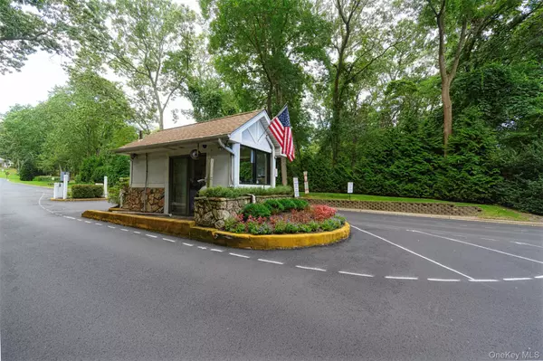 182 Birchwood RD, Coram, NY 11727