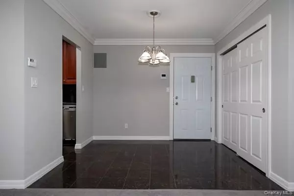 Patchogue, NY 11772,311-1 Robinson AVE #311-1