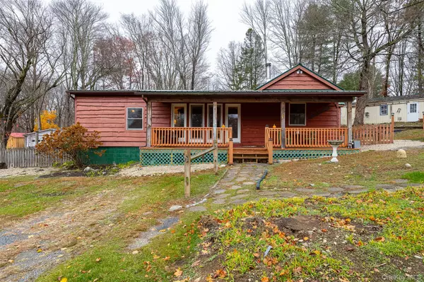 Staatsburg, NY 12580,18 Hummingbird Way