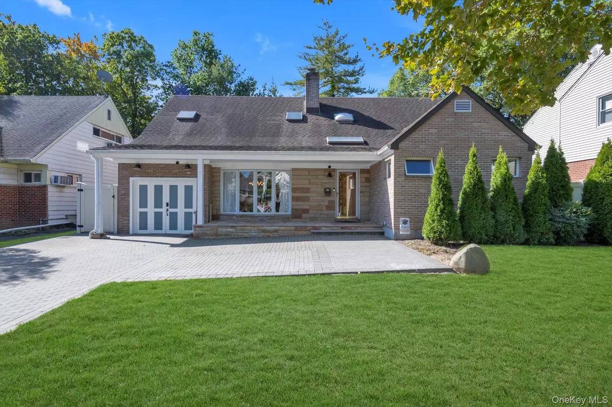 Hollis Hills, NY 11427,219-44 Peck Avenue