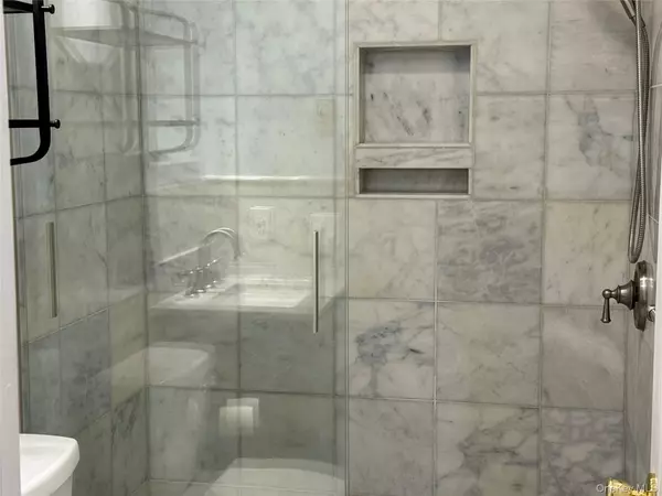 Carmel, NY 12563,608 Fox Run LN