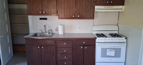 66 Monsey Heights RD, Airmont, NY 10952