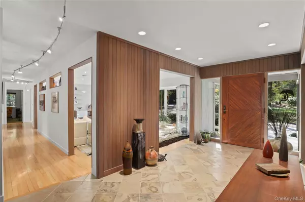 Armonk, NY 10504,34 Blair RD