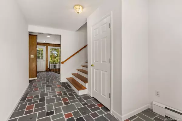 Lagrangeville, NY 12603,1 Manor DR