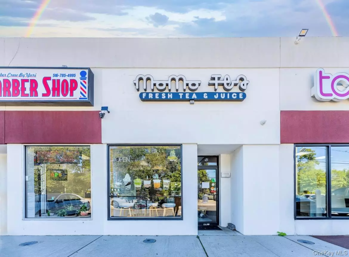 Bellmore, NY 11710,28-82 Merrick Rd