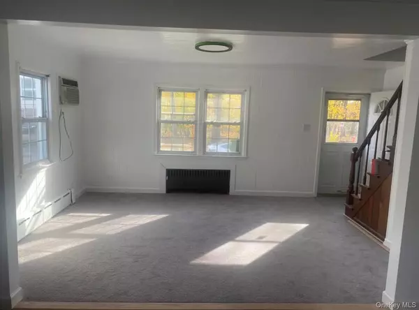 Carle Place, NY 11514,211 Mineola AVE
