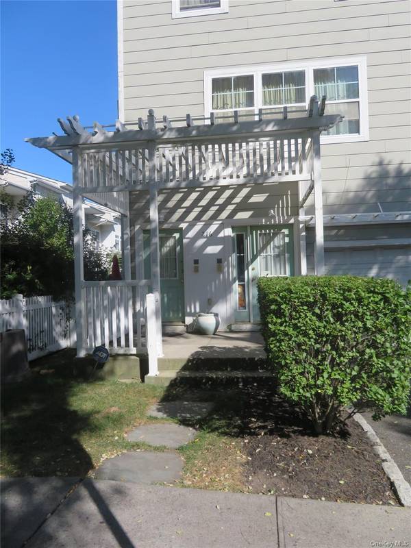 Arverne, NY 11693,216 Beach 79th ST
