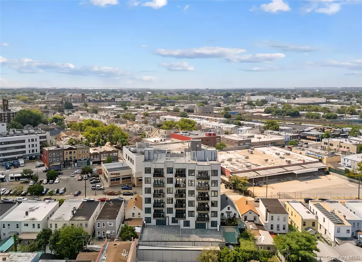 Richmond Hill, NY 11418,13243 Metropolitan AVE #3E