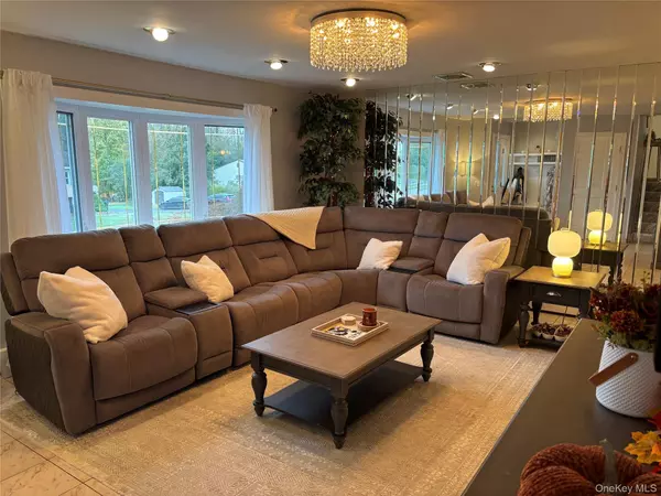 Washingtonville, NY 10992,15 Congress DR