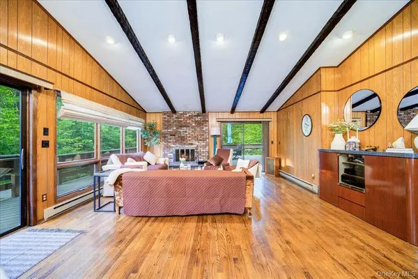 Woodridge, NY 12789,40 Winterthur RD