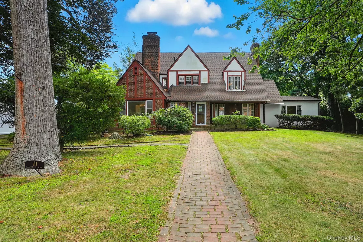 White Plains, NY 10605,11 Robinhood RD